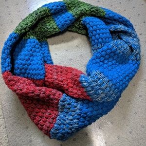 Infinity scarf